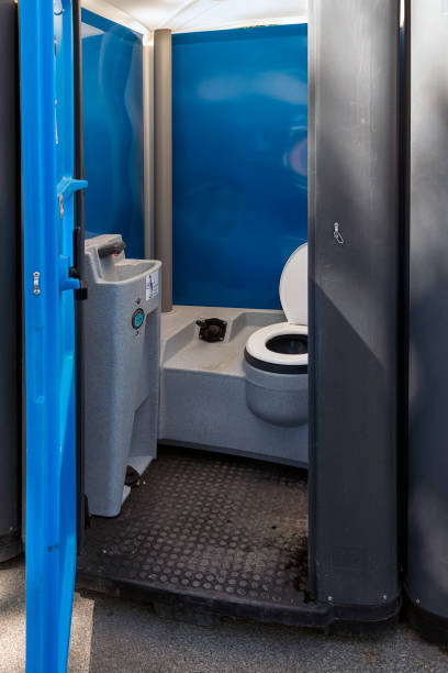 Best Luxury portable toilet rental  in Charlestown, IN